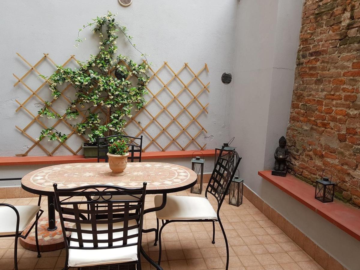 شقة Nell'Antico Ghetto Ebraico فيرّارا المظهر الخارجي الصورة