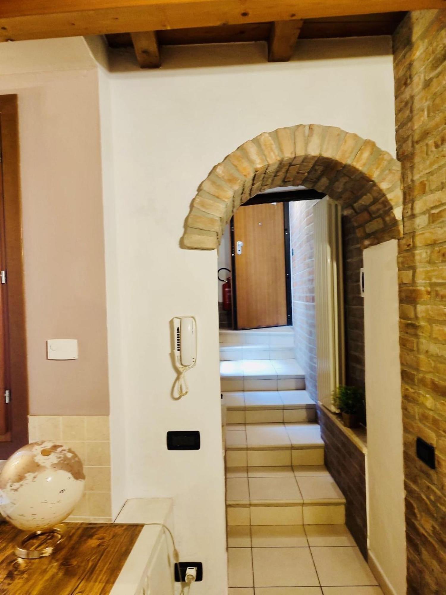 شقة Nell'Antico Ghetto Ebraico فيرّارا المظهر الخارجي الصورة