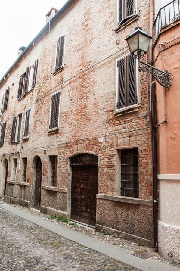 شقة Nell'Antico Ghetto Ebraico فيرّارا المظهر الخارجي الصورة